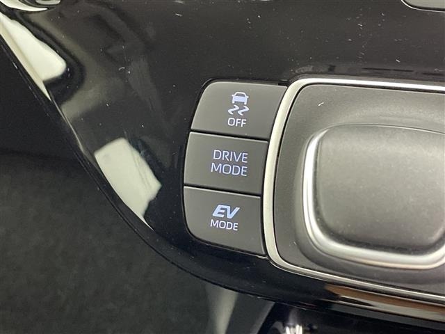 Toyota AQUA 2023 7593196-12