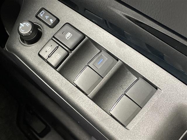Toyota AQUA 2023 7593196-20
