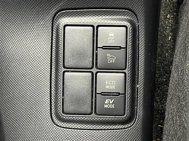 Toyota AQUA 2016 7593201-8