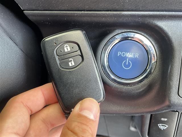 Toyota AQUA 2015 7593208-9