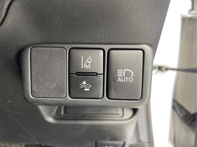 Toyota AQUA 2018 7593221-12