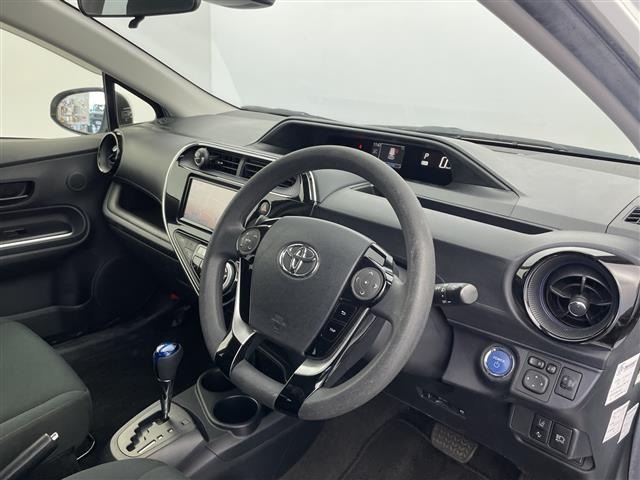 Toyota AQUA 2018 7593221-6