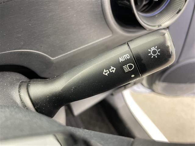 Toyota AQUA 2018 7593221-8