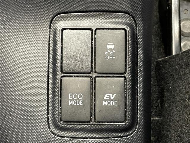 Toyota AQUA 2015 7593226-9