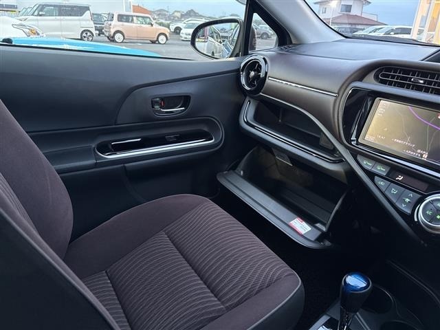 Toyota AQUA 2015 7593230-6