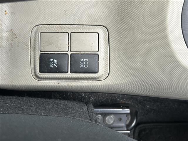 Toyota AQUA 2013 7593233-12