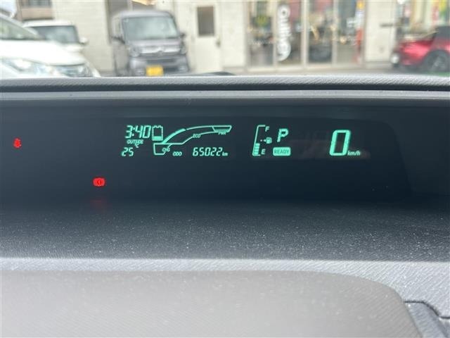 Toyota AQUA 2013 7593233-7