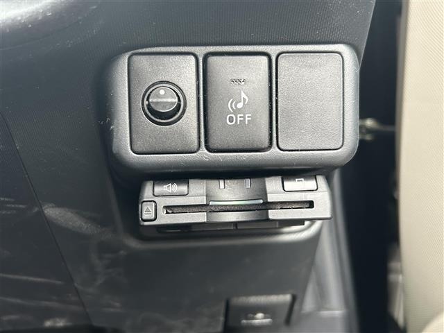 Toyota AQUA 2013 7593233-8