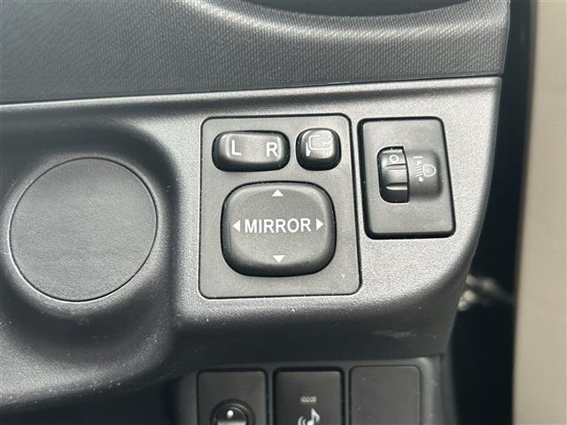 Toyota AQUA 2013 7593233-9