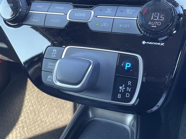 Toyota AQUA 2022 7593240-6