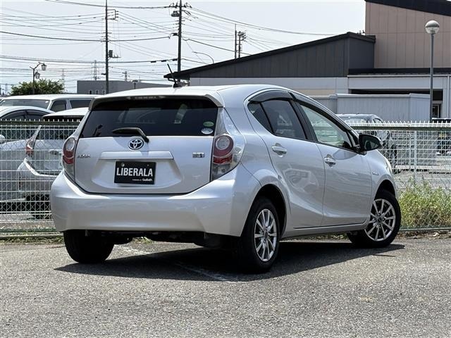 Toyota AQUA 2013 7593244-13