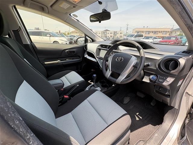 Toyota AQUA 2013 7593244-16