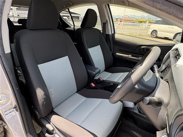 Toyota AQUA 2013 7593244-17