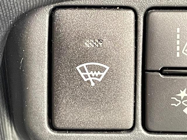 Toyota AQUA 2018 7593262-9