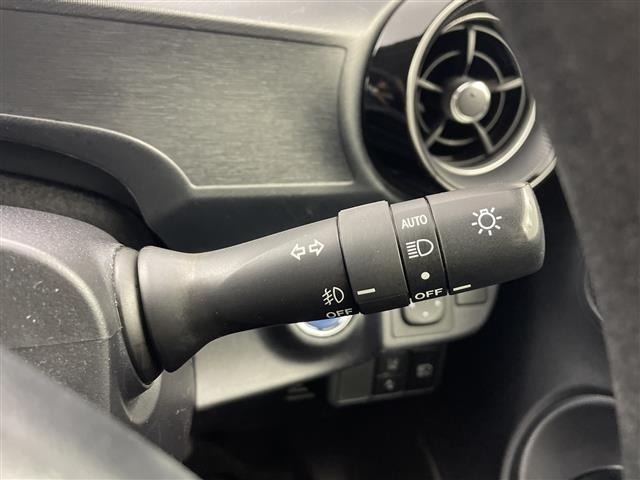 Toyota AQUA 2018 7593272-5