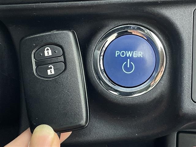 Toyota AQUA 2017 7593279-9