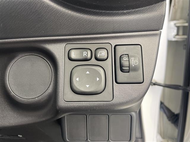 Toyota AQUA 2021 7593280-9