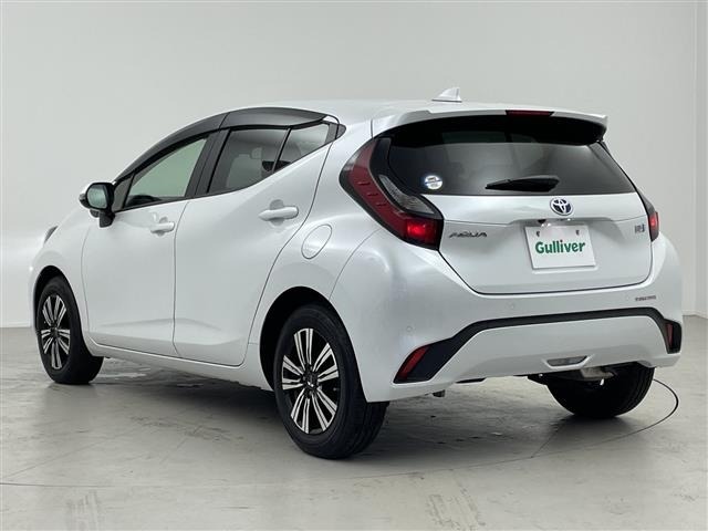 Toyota AQUA 2023 7593282-14