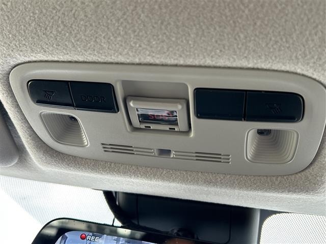 Toyota AQUA 2022 7593288-12