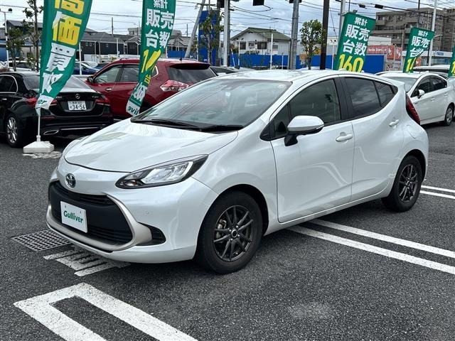 Toyota AQUA 2022 7593288-3