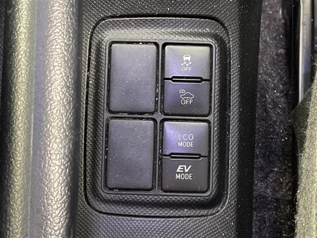 Toyota AQUA 2017 7593292-8