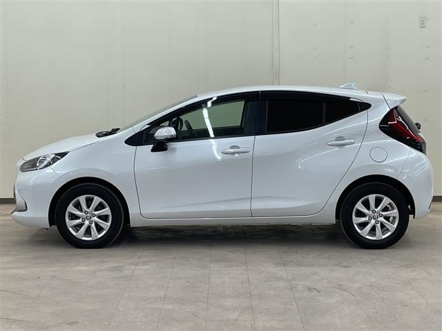 Toyota AQUA 2023 7593294-1