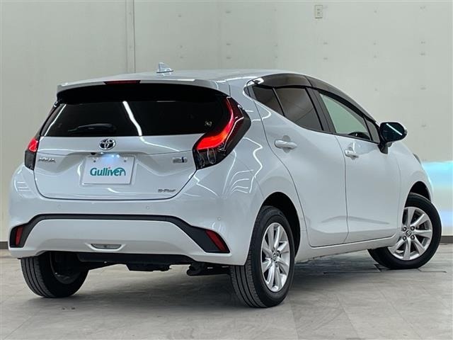 Toyota AQUA 2023 7593294-16