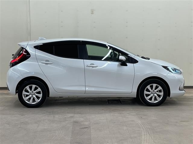 Toyota AQUA 2023 7593294-21
