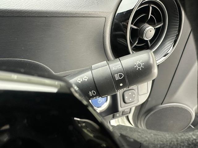 Toyota AQUA 2021 7593302-11