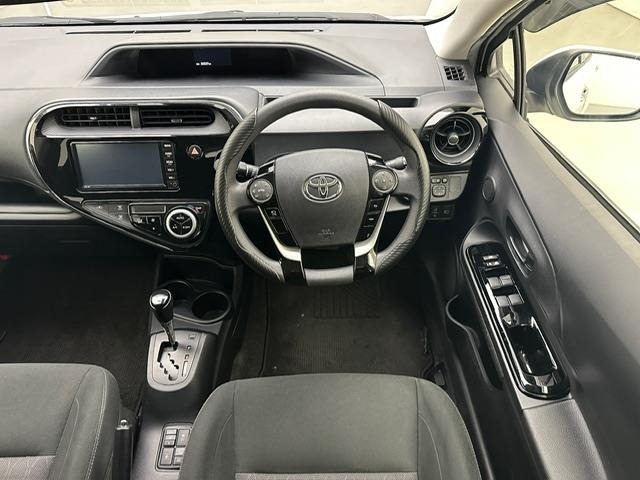 Toyota AQUA 2021 7593302-17