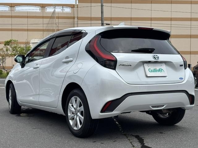 Toyota AQUA 2023 7593303-14