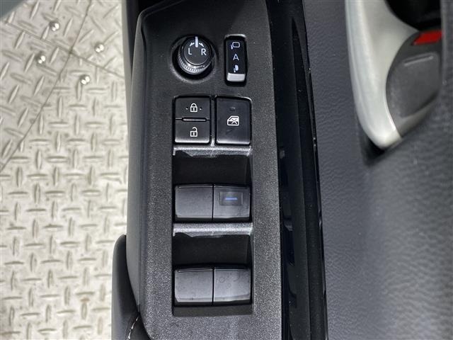 Toyota AQUA 2022 7593313-23