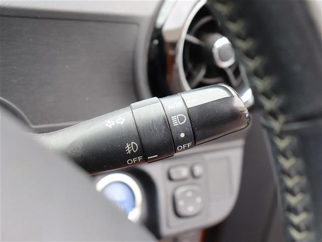 Toyota AQUA 2015 7593324-11