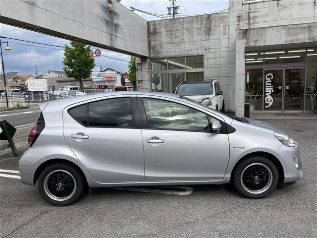 Toyota AQUA 2015 7593332-7