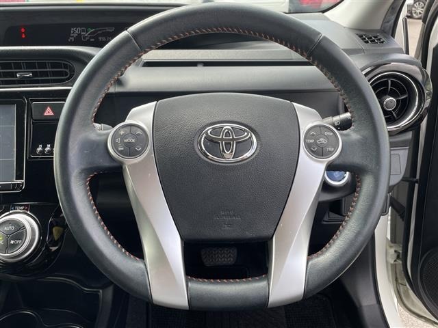 Toyota AQUA 2015 7593342-11