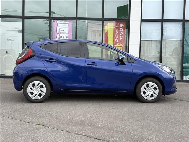 Toyota AQUA 2021 7593353-4