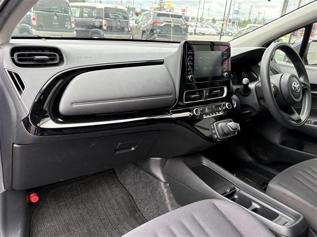 Toyota AQUA 2021 7593353-7