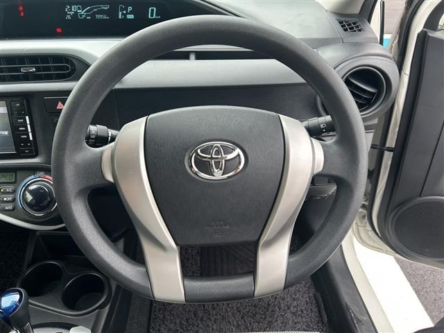 Toyota AQUA 2014 7593367-1