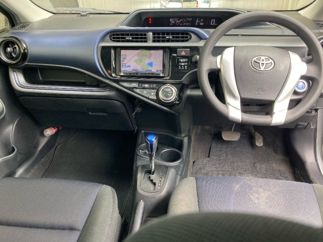 Toyota AQUA 2015 7593383-4