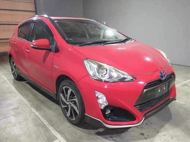 Toyota AQUA 2016 7593388-3