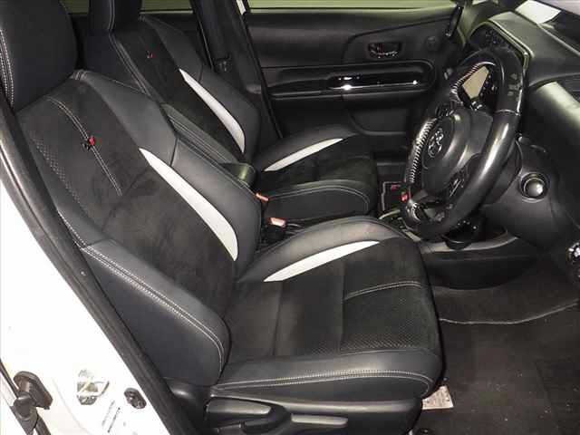 Toyota AQUA 2018 7593389-9