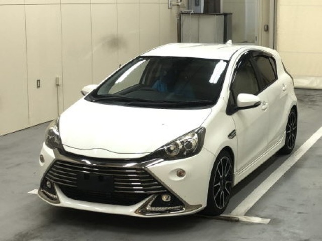 Toyota AQUA 2015 7593395-2