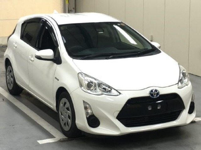 Toyota AQUA 2017 7593396-0