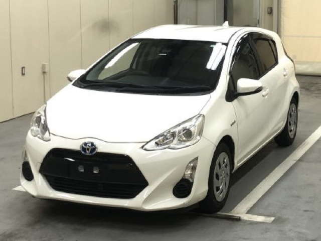 Toyota AQUA 2017 7593396-2