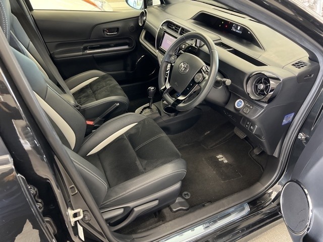 Toyota AQUA 2019 7593401-4