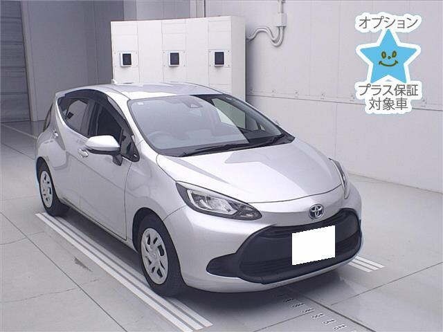 Toyota AQUA 2021 7593530-0