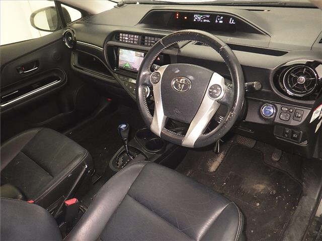 Toyota AQUA 2016 7593531-3