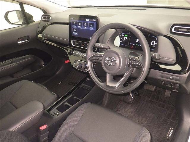 Toyota AQUA 2024 7593533-3