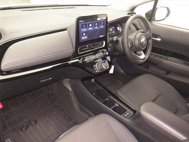 Toyota AQUA 2024 7593533-4