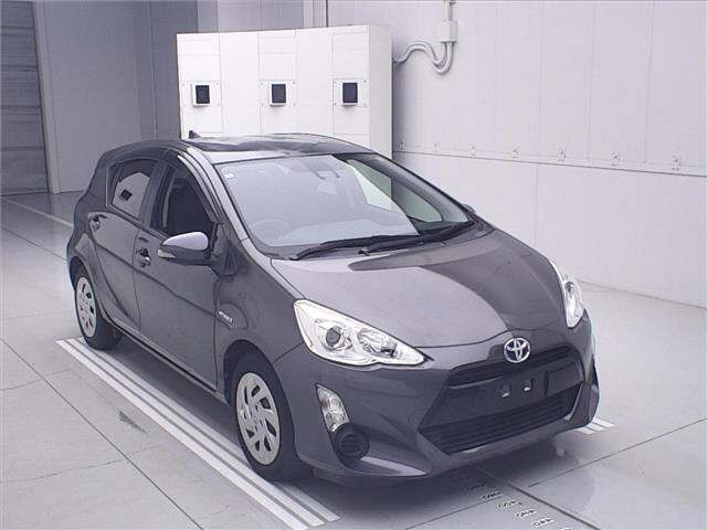 Toyota AQUA 2016 7593536-0